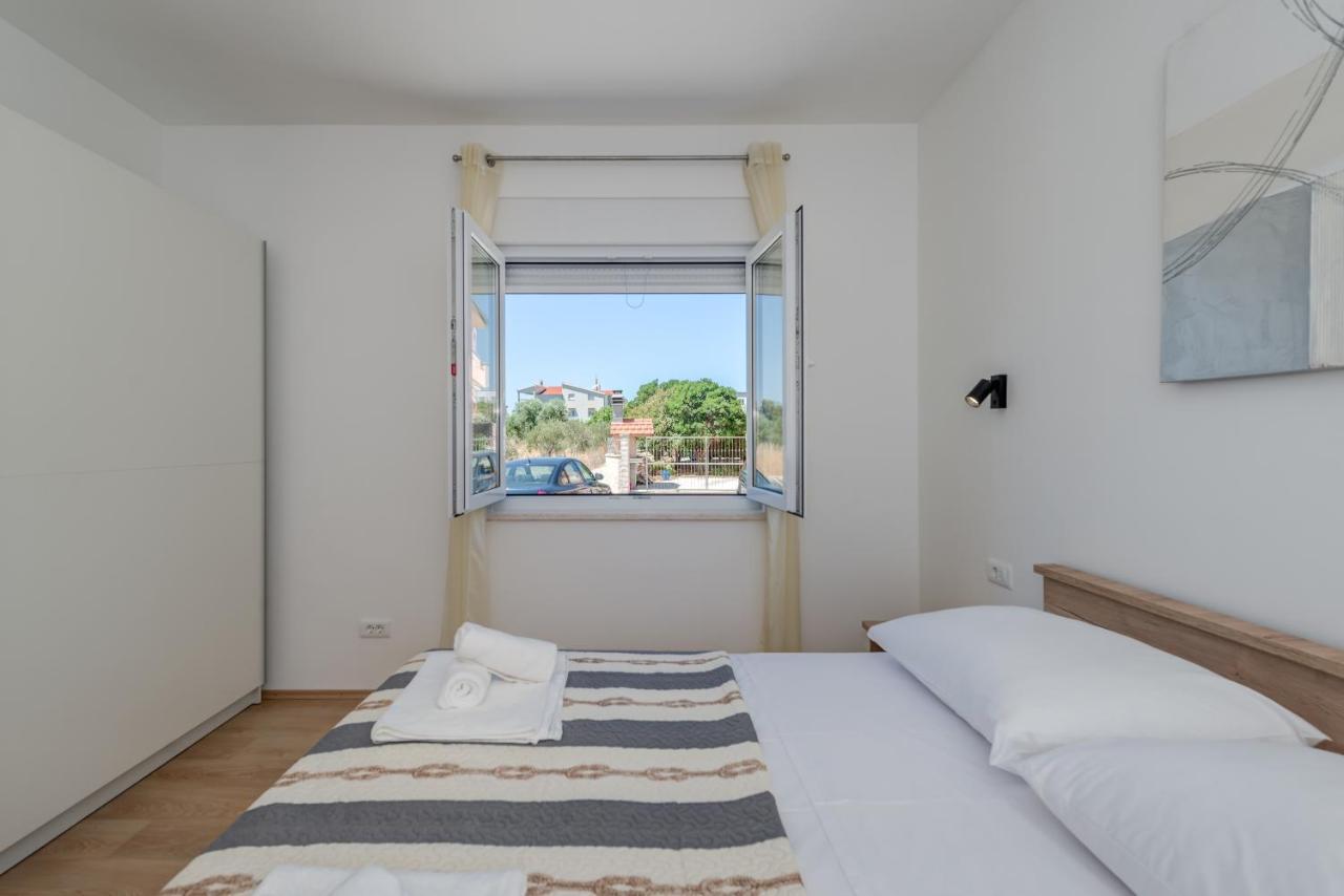 Vacation Home Zdravka Kaštela Eksteriør billede
